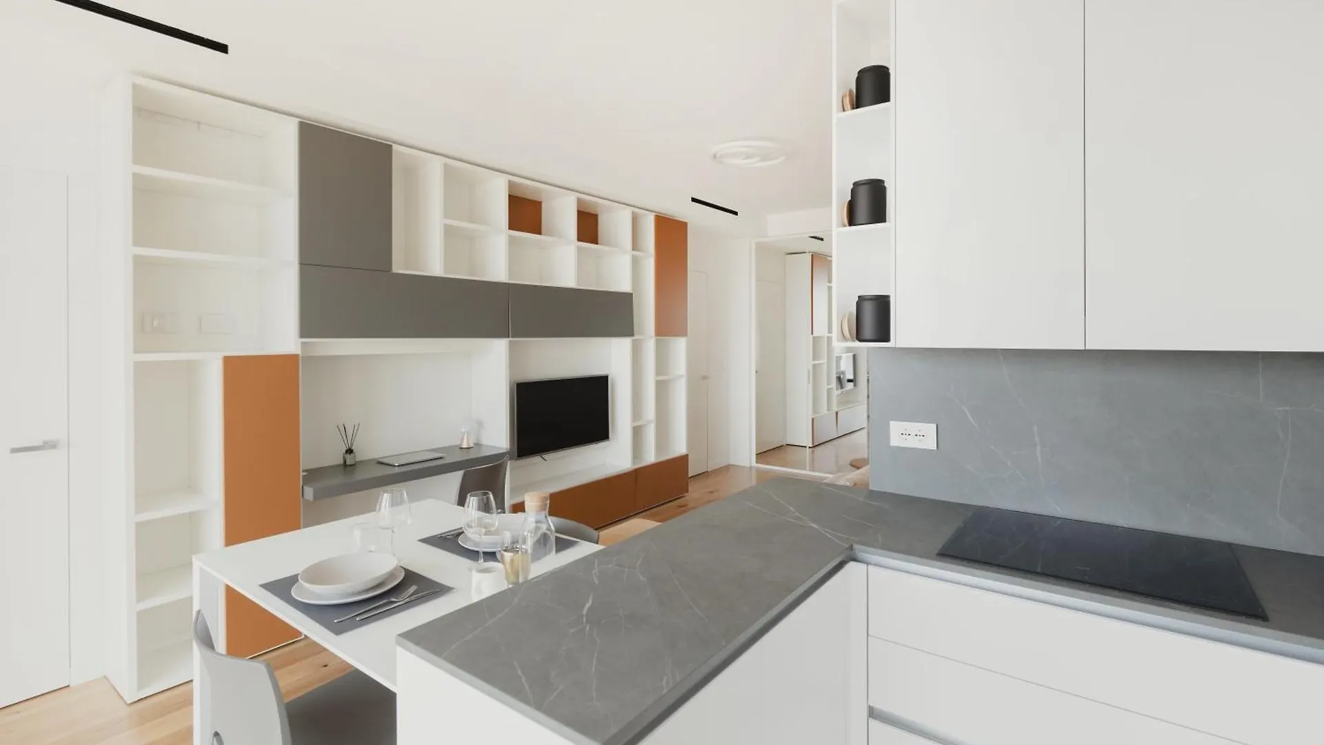 מילאנו Gohost - Skyline Apartment Walking Distance From Central Station איטליה